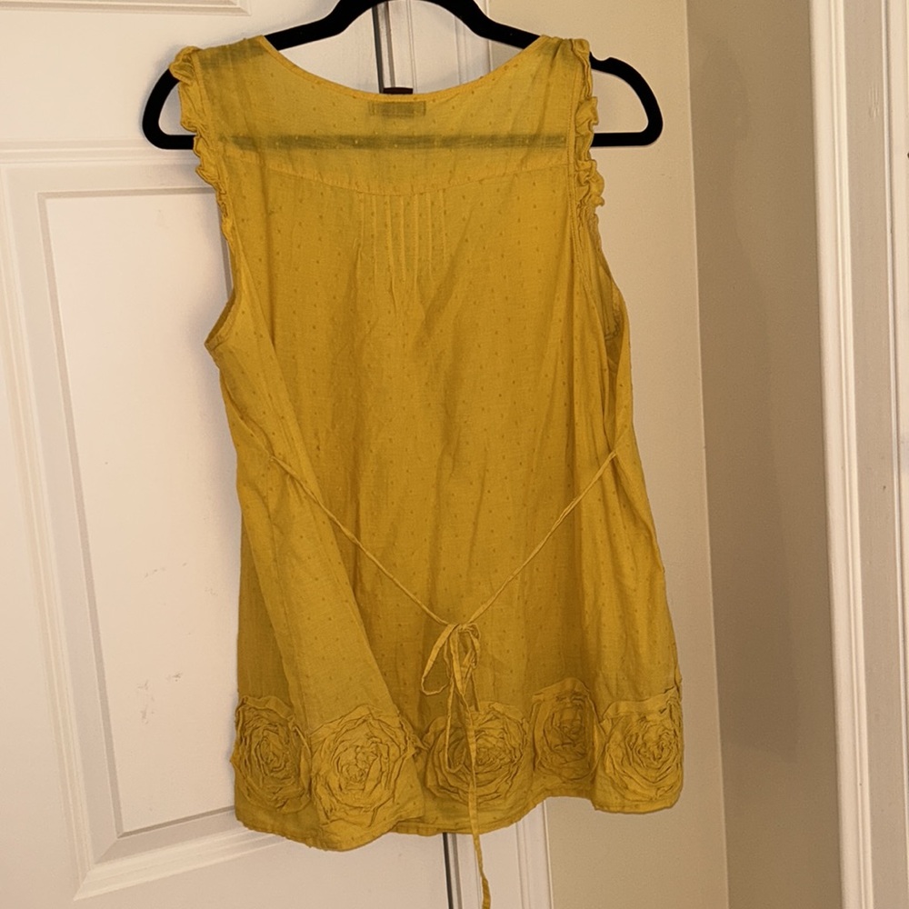 Cute Summer Blouse - image 2